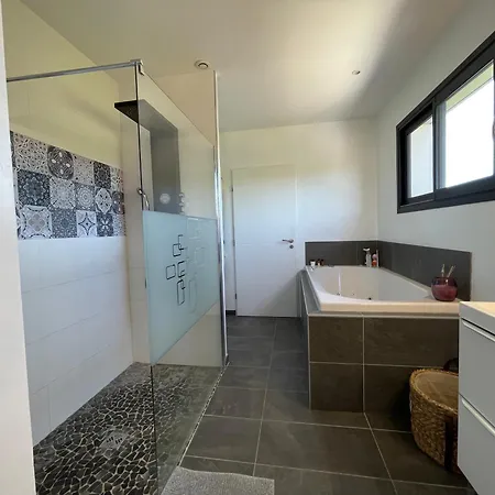 Artos - Piscine - 300 M2 빌라